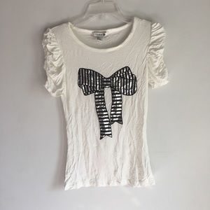 White bow top